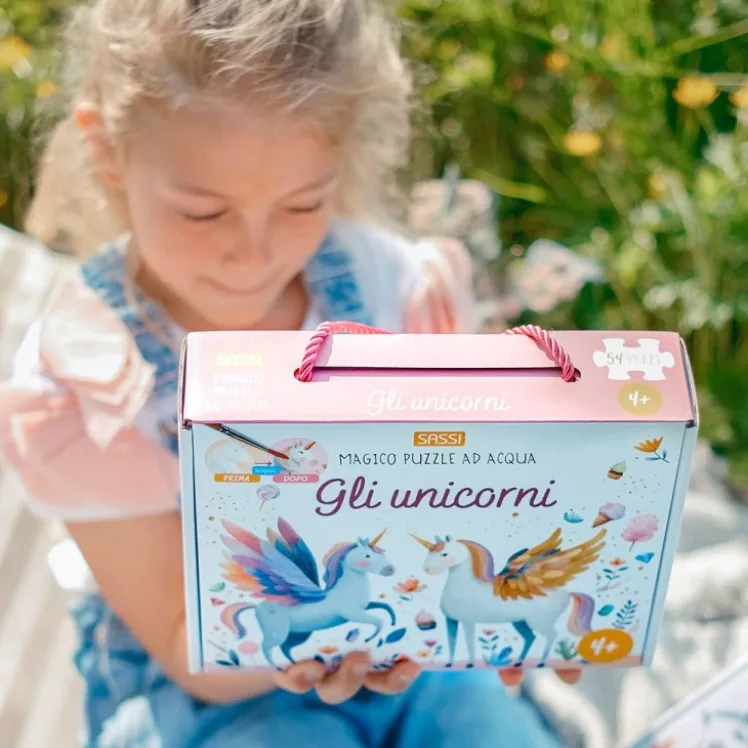Magico puzzle ad acqua. Gli unicorni