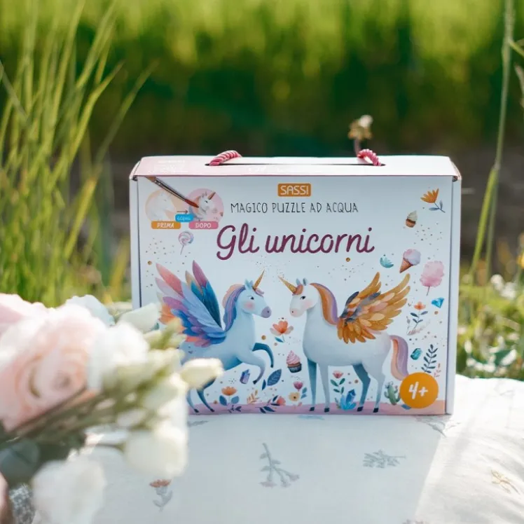 Magico puzzle ad acqua. Gli unicorni
