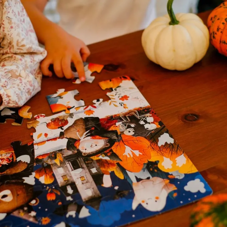 Puzzle magique à l'eau. Halloween